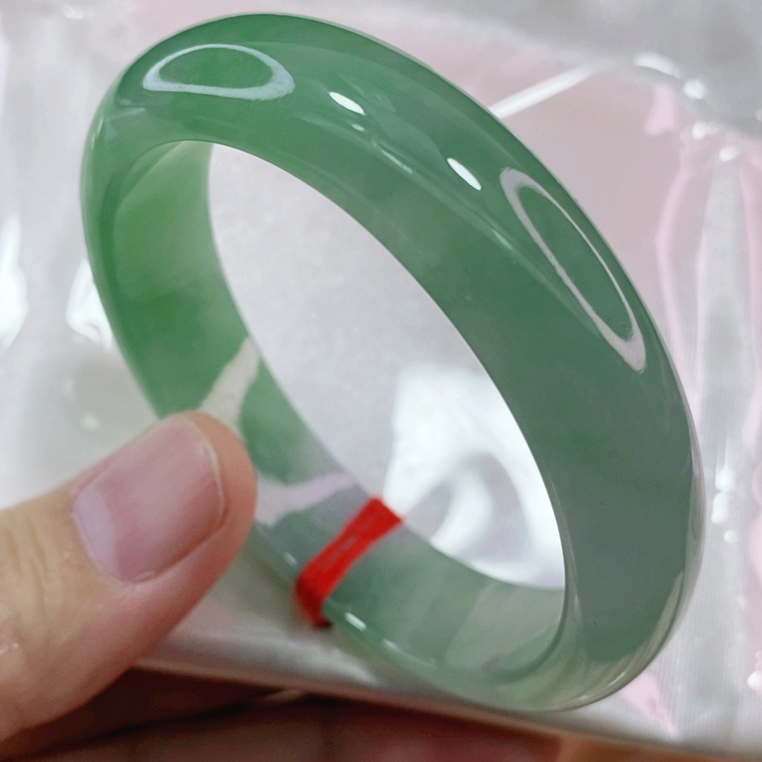 未镶嵌手镯翡翠52.8圈口贵妃强推