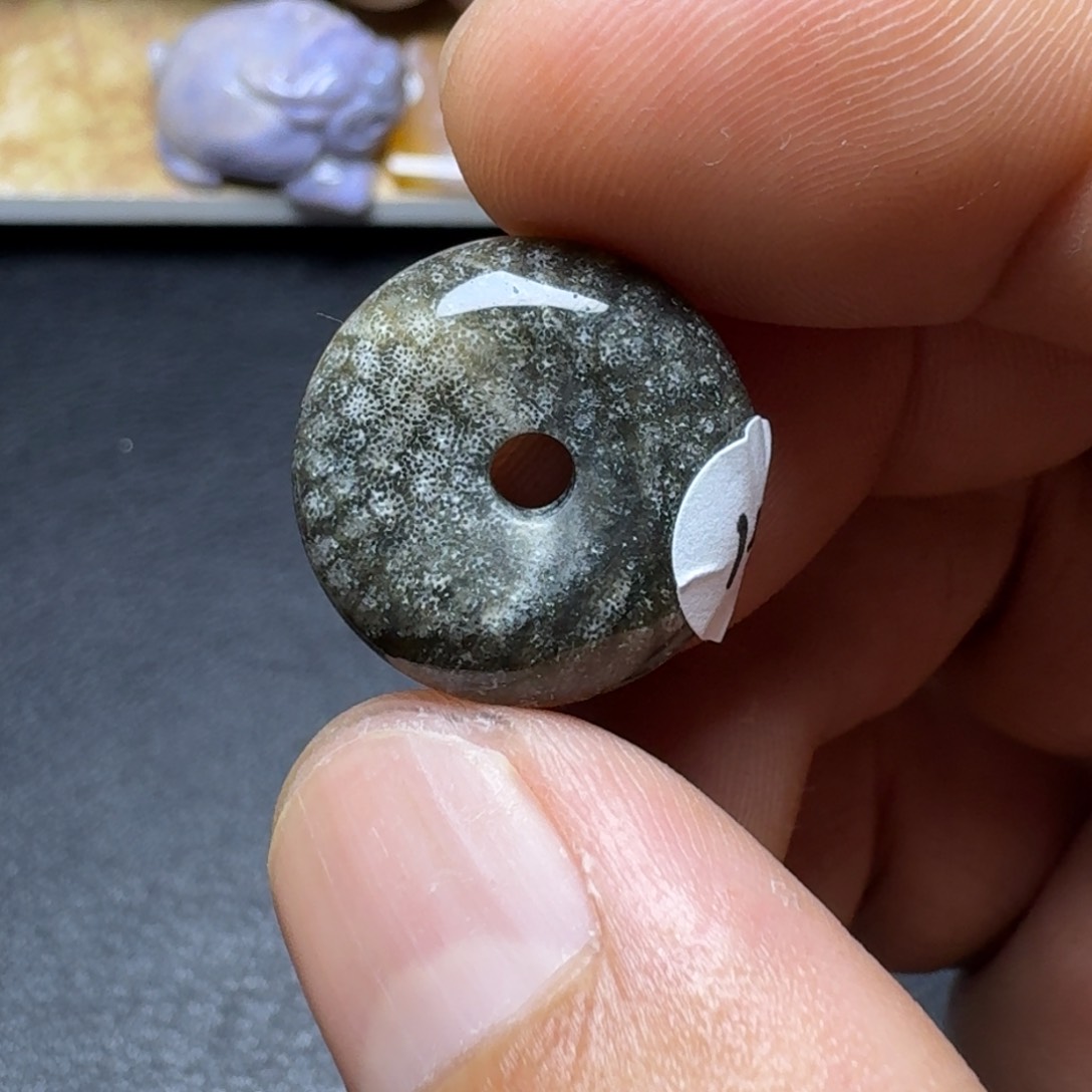 硅化玉纯天然有机玉石保真色未镶嵌面包扣