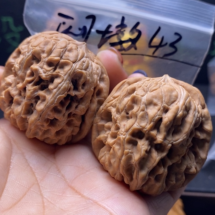 文玩核桃吊坠闷墩