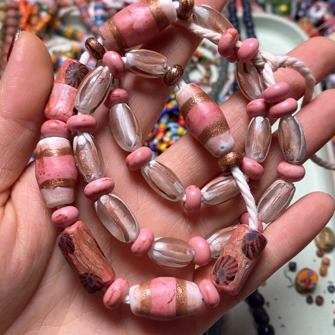 琉璃颈饰印度尼西亚粉色链子