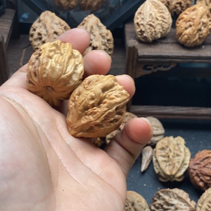 文玩核桃吊坠C****?东北88