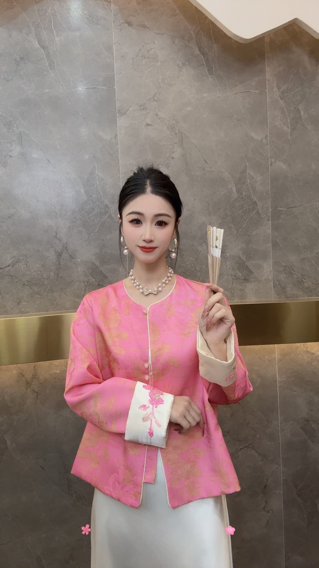 3548新国潮【荷塘月色】重工刺绣短外套