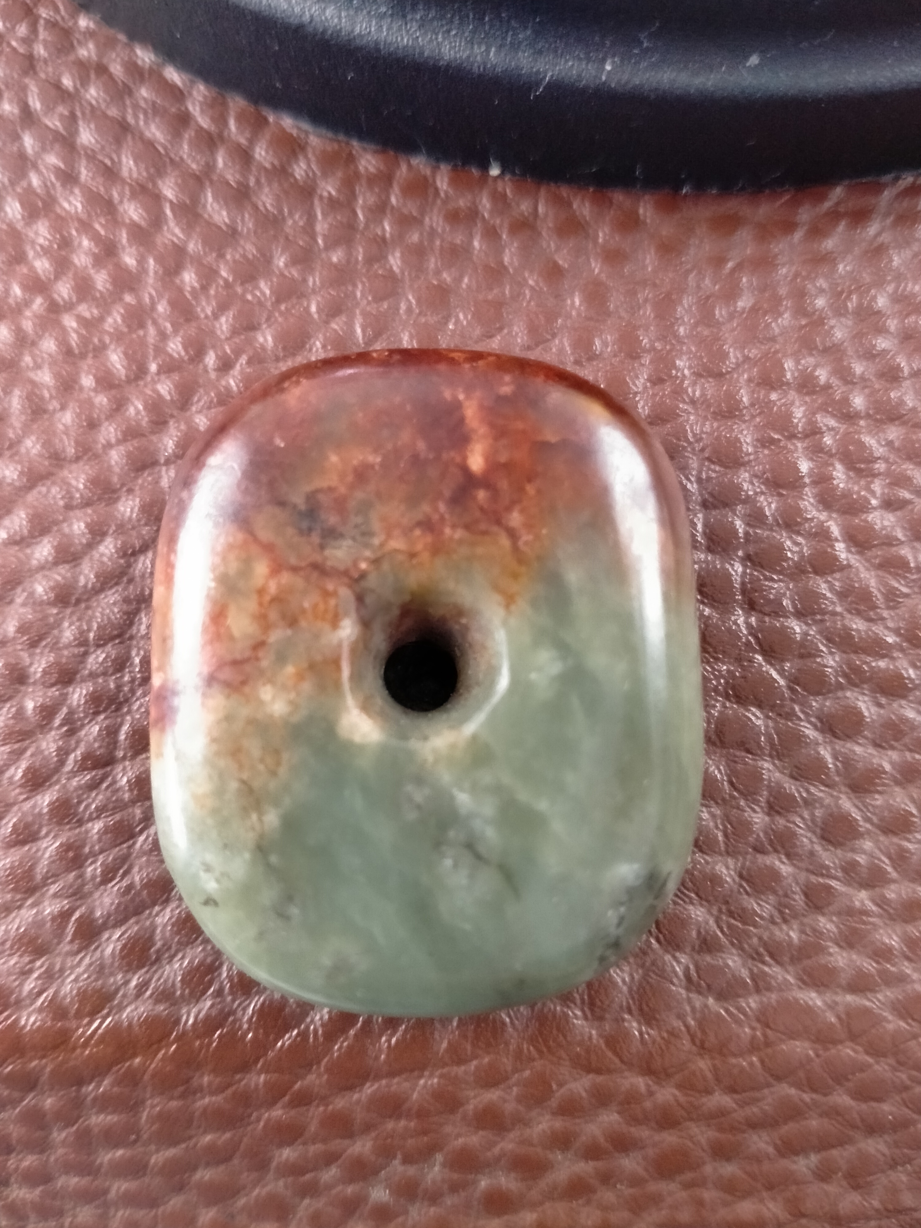 透闪石玉，河磨玉平安扣吊坠