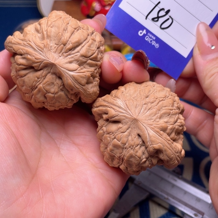 文玩核桃吊坠风*样52龙鼎180