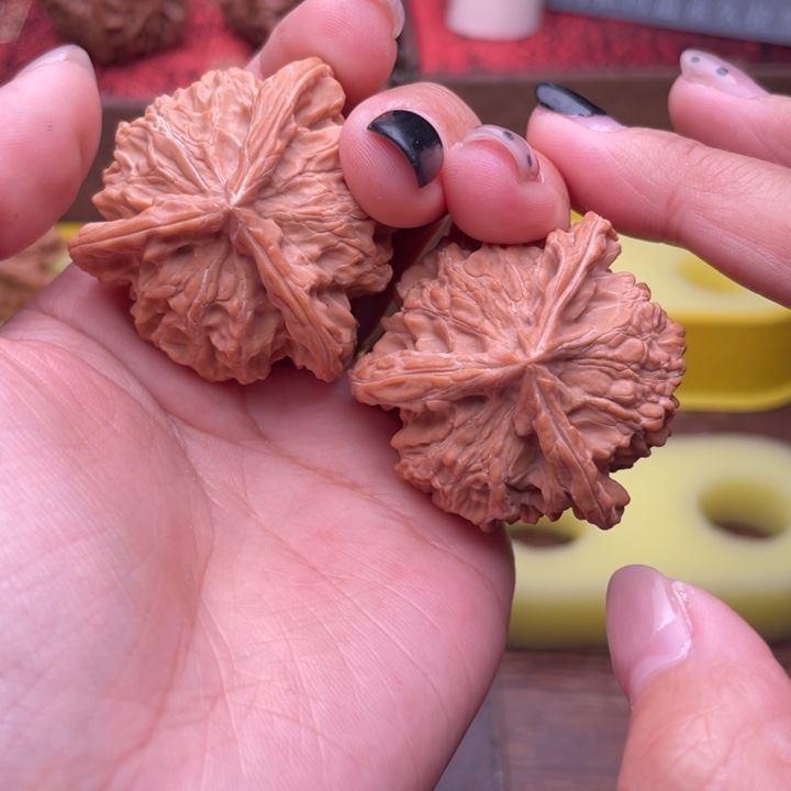 大***帅桃核吊坠40全品奔 874