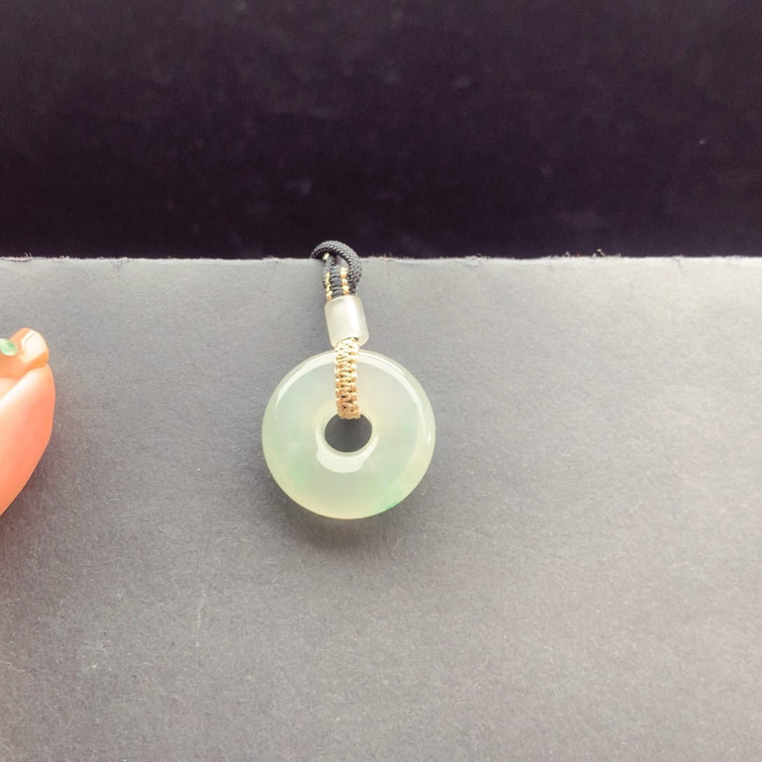 石英质玉吊坠(不含链)未镶嵌