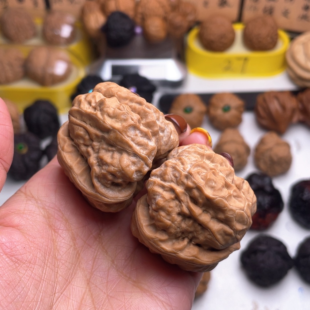 文玩核桃吊坠上车10蛤蟆头