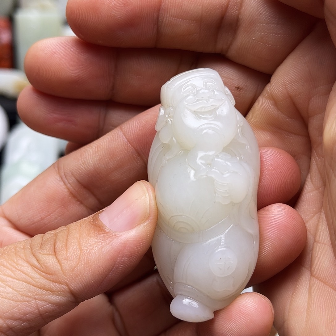 和田玉颈饰未镶嵌