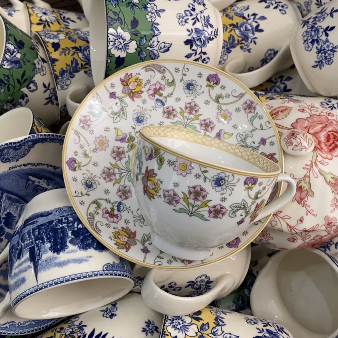 瓷微微瑕小花咖啡杯碟