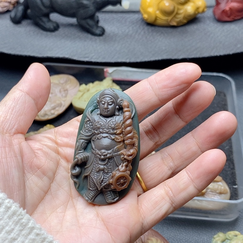 【闪购商品】定制石英质玉吊坠未镶嵌