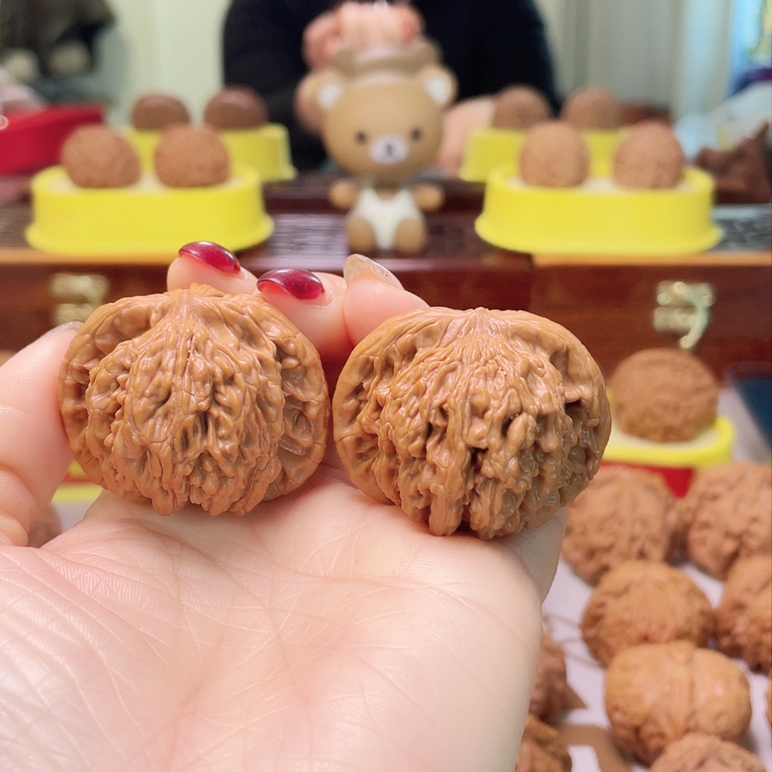 文玩核桃吊坠麦虎42