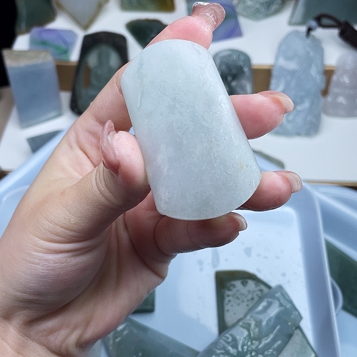 翡翠裸石阿****斯料子不包工