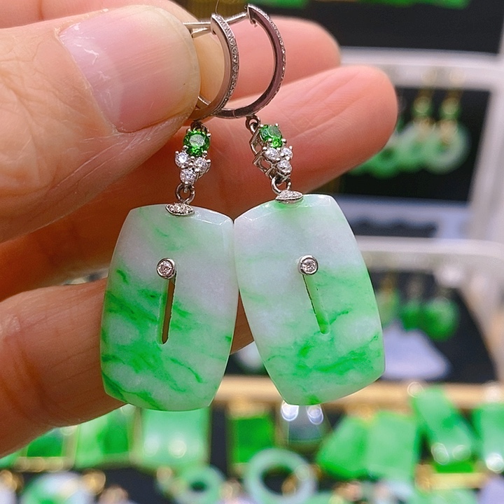 翡翠耳饰18K金镶嵌耳坠