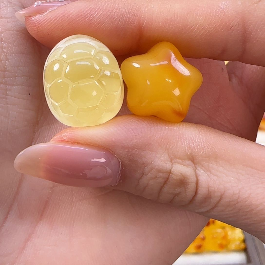 裸石琥珀未镶嵌彩**泡琥珀