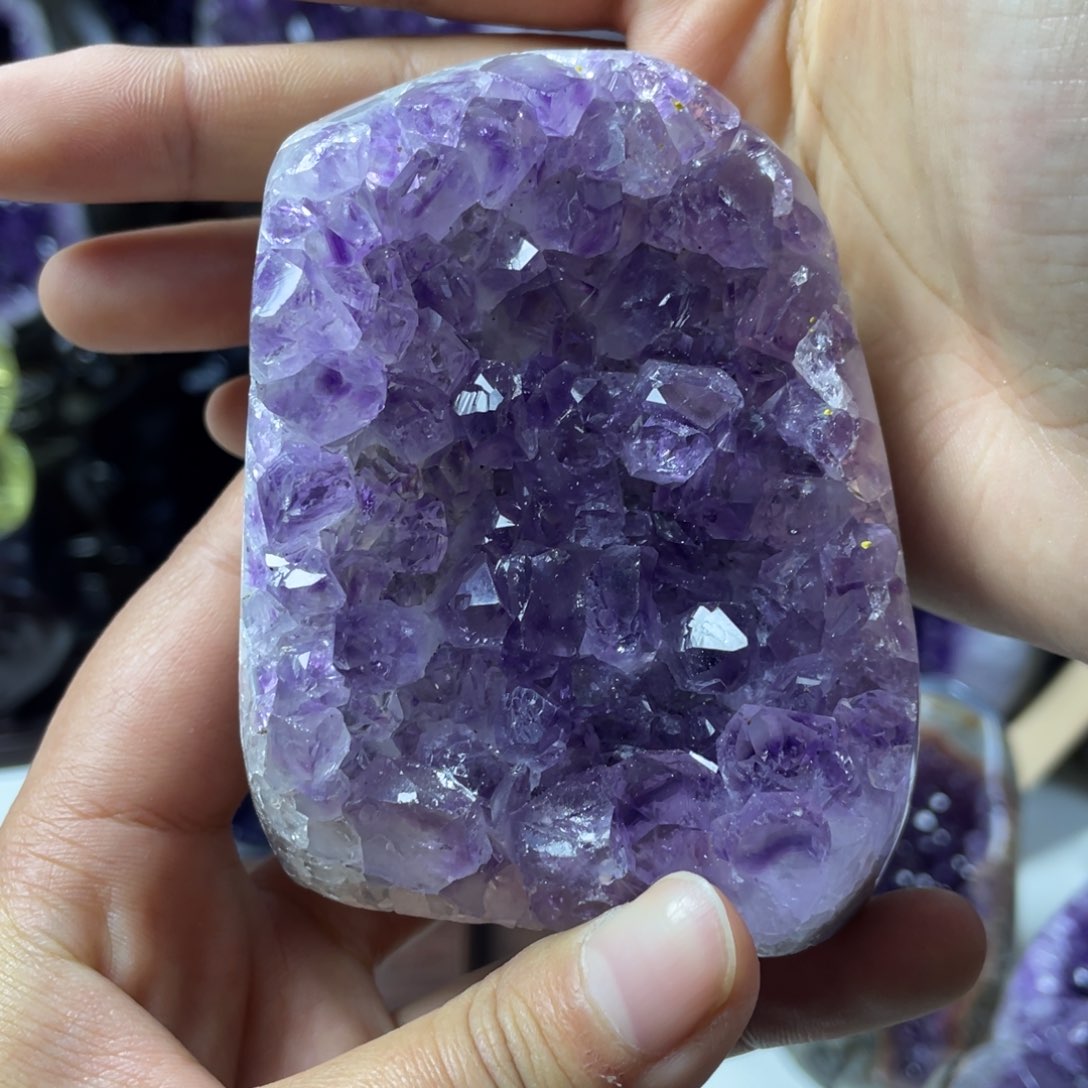 紫晶大型摆件（非配饰）未镶嵌