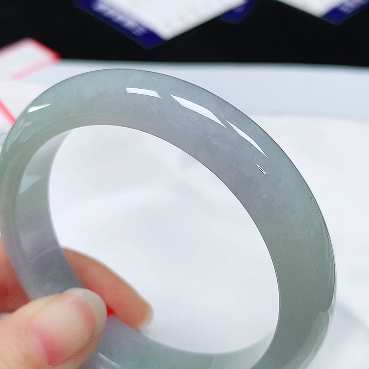 翡翠手镯（圆镯）未镶嵌