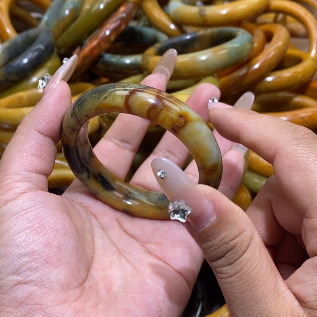 合金蛇纹石玉手镯