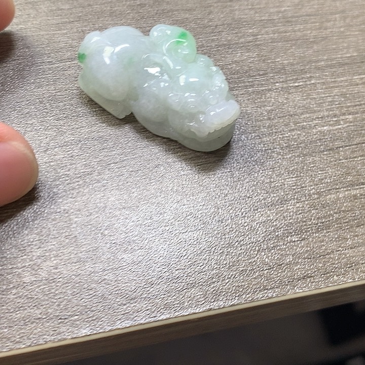 翡翠颈饰未镶嵌貔貅