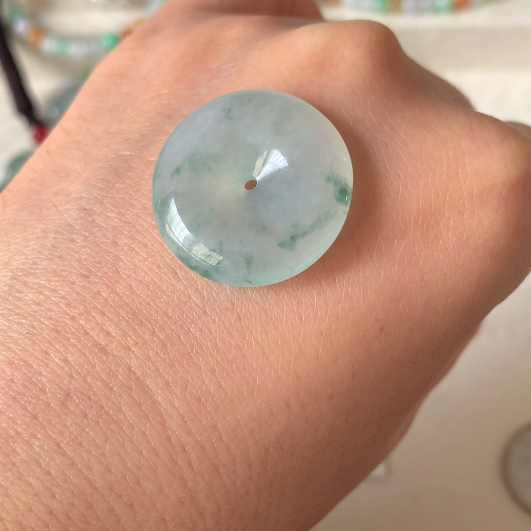 翡翠未镶嵌颈饰11