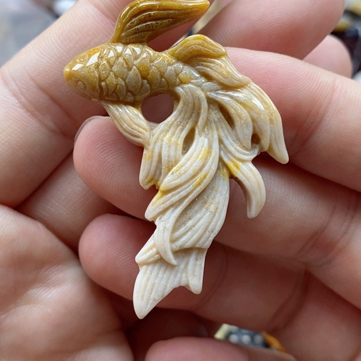 硅化珊瑚（珊瑚玉）颈饰未镶嵌