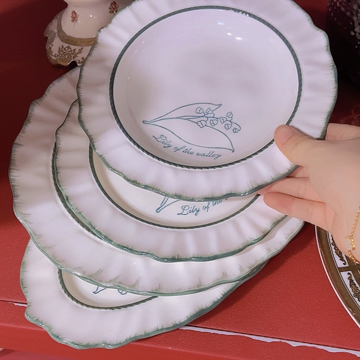 瓷片4只…………………………………………