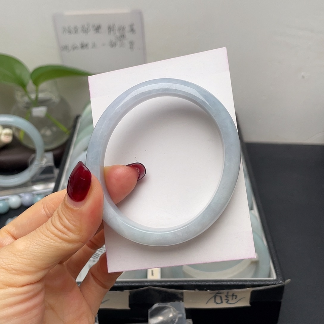 翡翠手镯未镶嵌57贵妃