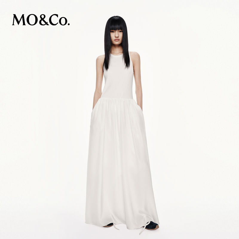 MOCO连衣裙2025秋新品削肩中低腰拼接光泽感大裙摆长裙MBE3DRS005