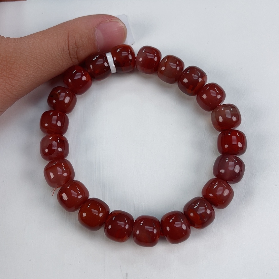 南红玛瑙川料牛血红老型单圈11未镶嵌