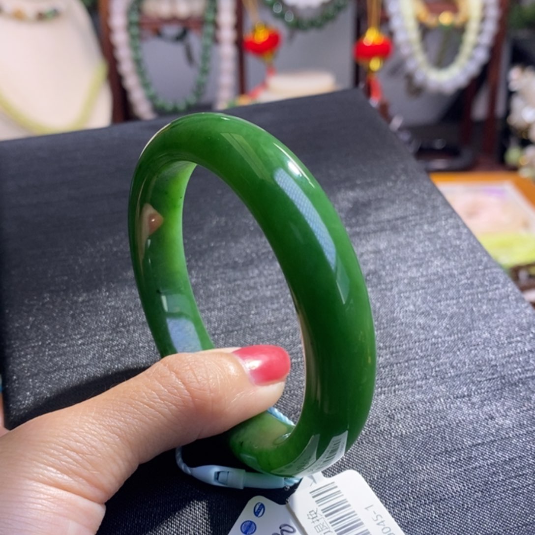和田玉碧玉手镯54圈口未镶嵌