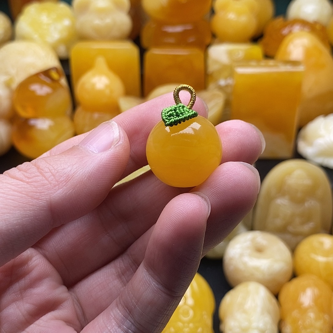 琥珀颈饰未镶嵌琥珀蜜蜡吊坠