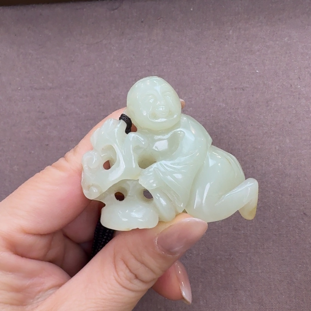 未镶嵌和田玉挂件