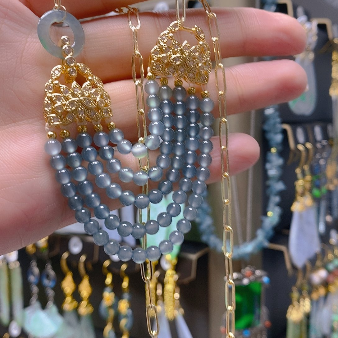 未镶嵌翡翠耳饰翡翠