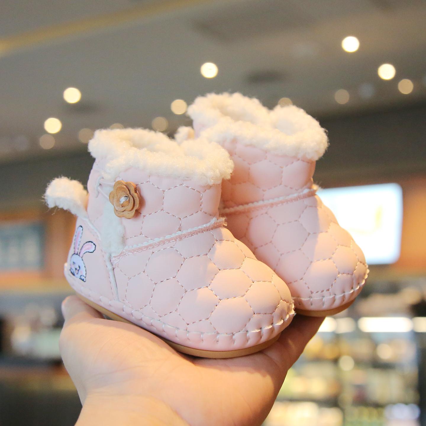 宝宝冬季新款雪地靴0-2高帮防掉学步鞋软底防滑男女宝宝雪地鞋