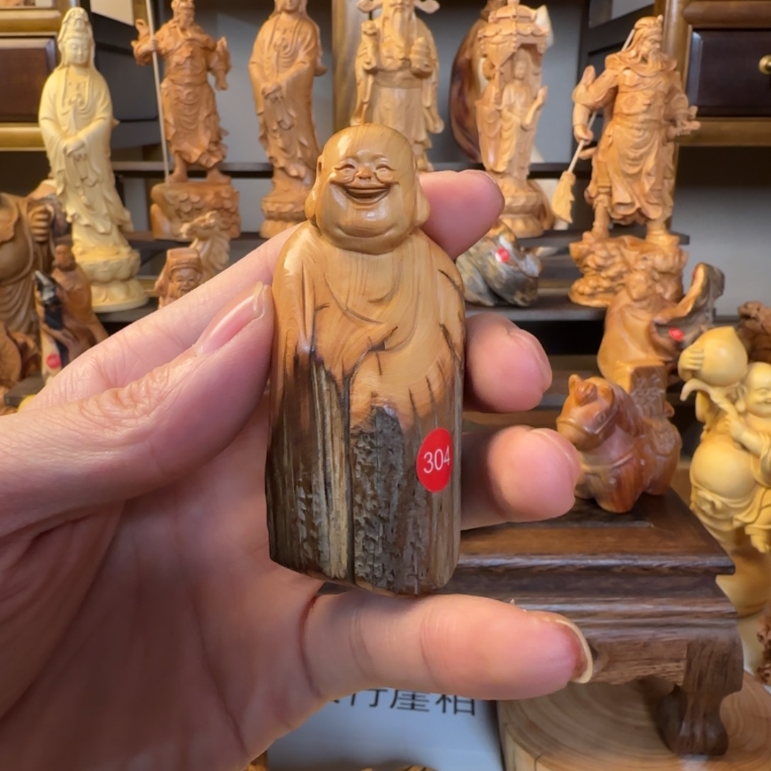 崖柏小木匠艺雕一物一拍