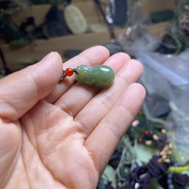 天然和田玉貔貅招财进宝越戴越油润立体雕刻