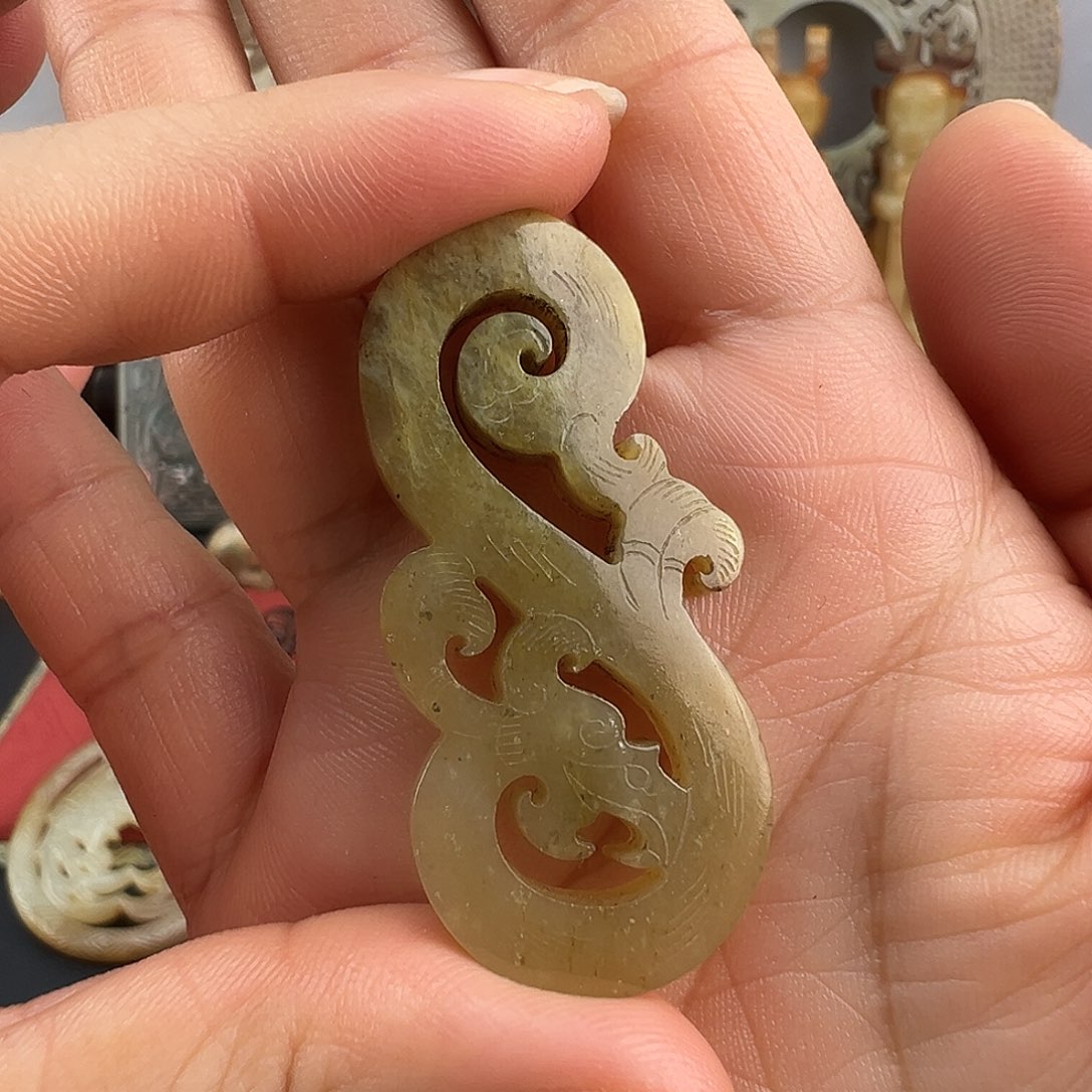 未镶嵌和田玉挂件