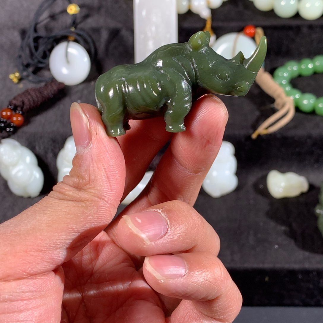 和田玉挂件未镶嵌