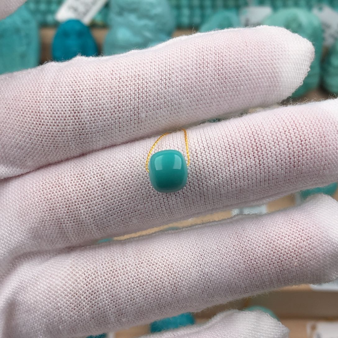 绿松石配饰未镶嵌卡8*7.4