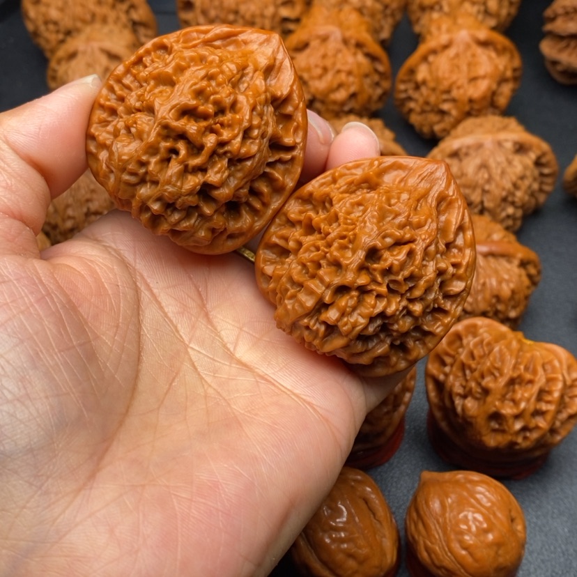 【闪购商品】文玩核桃把件大*?核桃