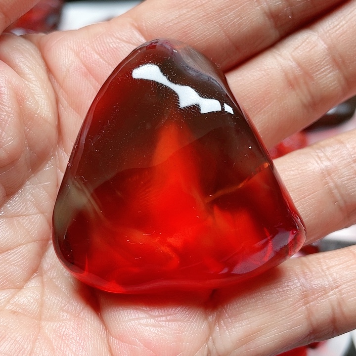 血珀颈饰未镶嵌那*海天然血珀吊坠