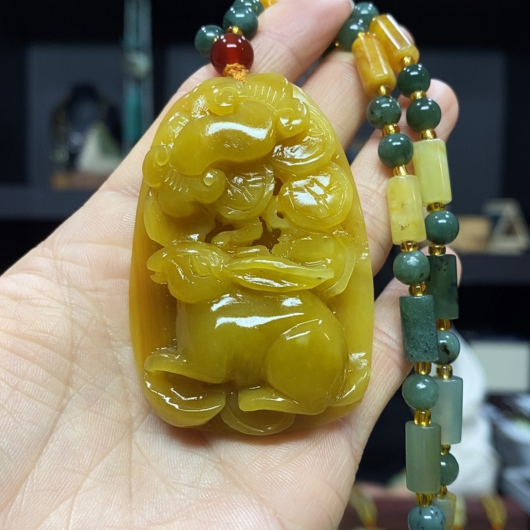 岫玉挂件吊坠手链未镶嵌