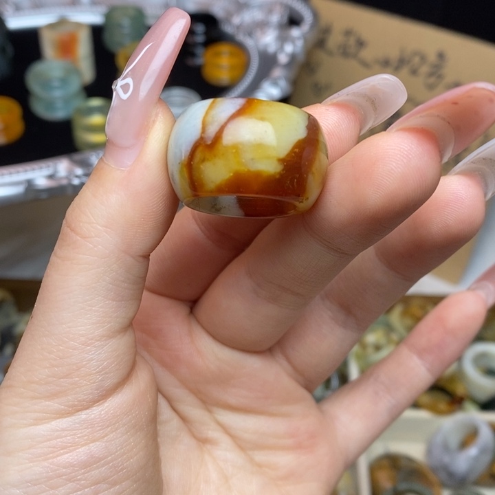 蛇纹石玉合金戒指4-18.0微瑕