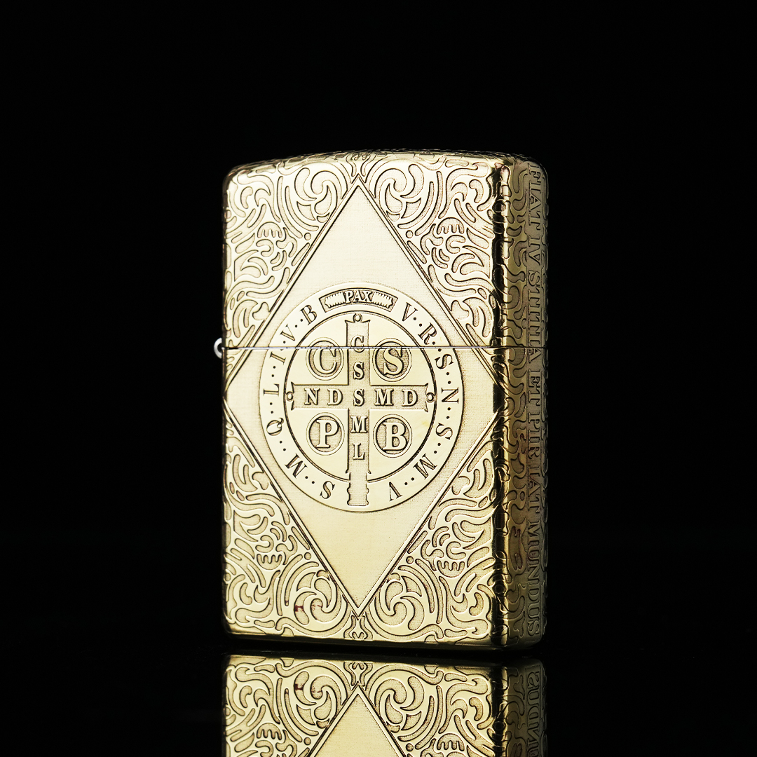 Zippo 芝宝打火机正版清风加工十字圣康防风煤油送男士礼物