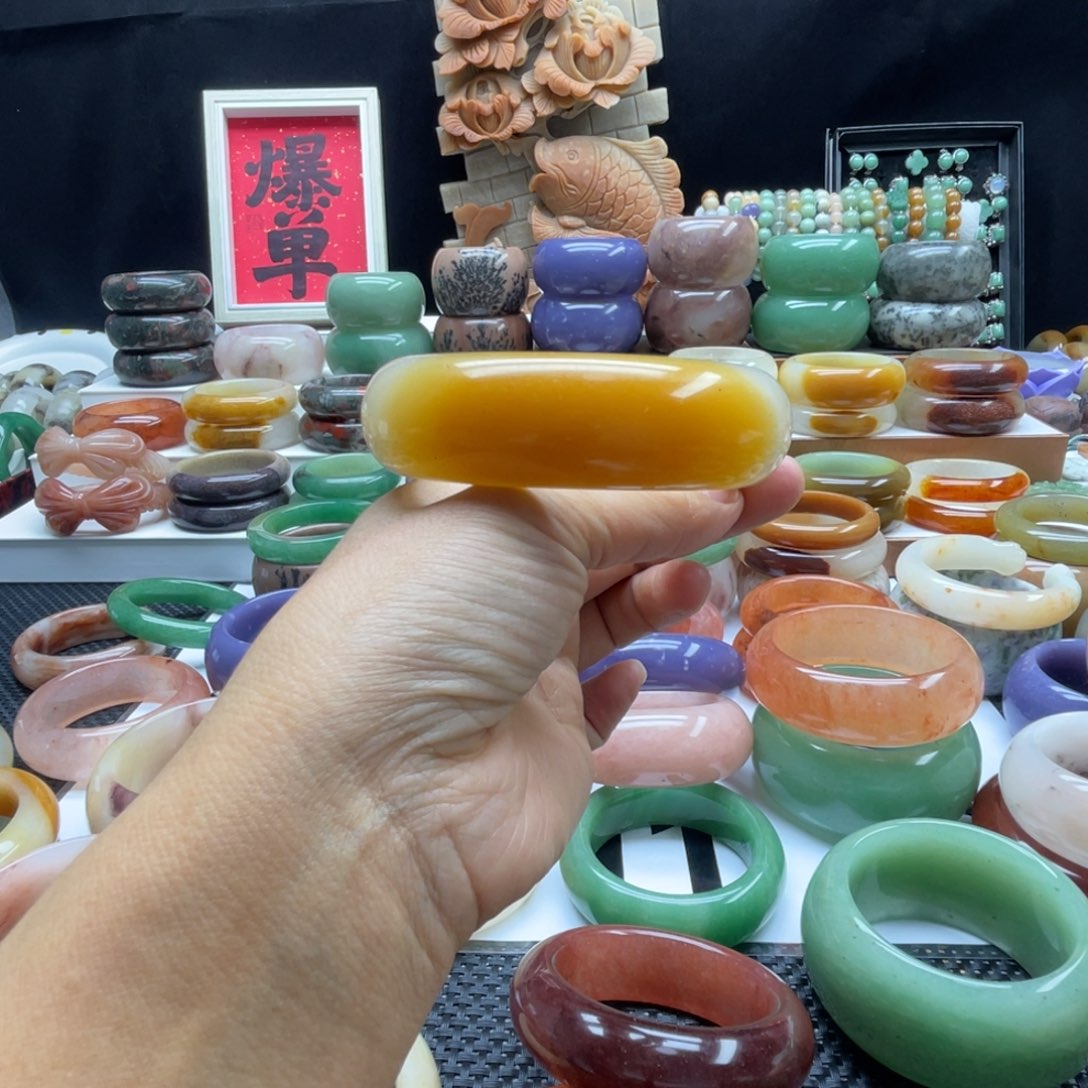 夢***影石英岩玉未镶嵌手镯