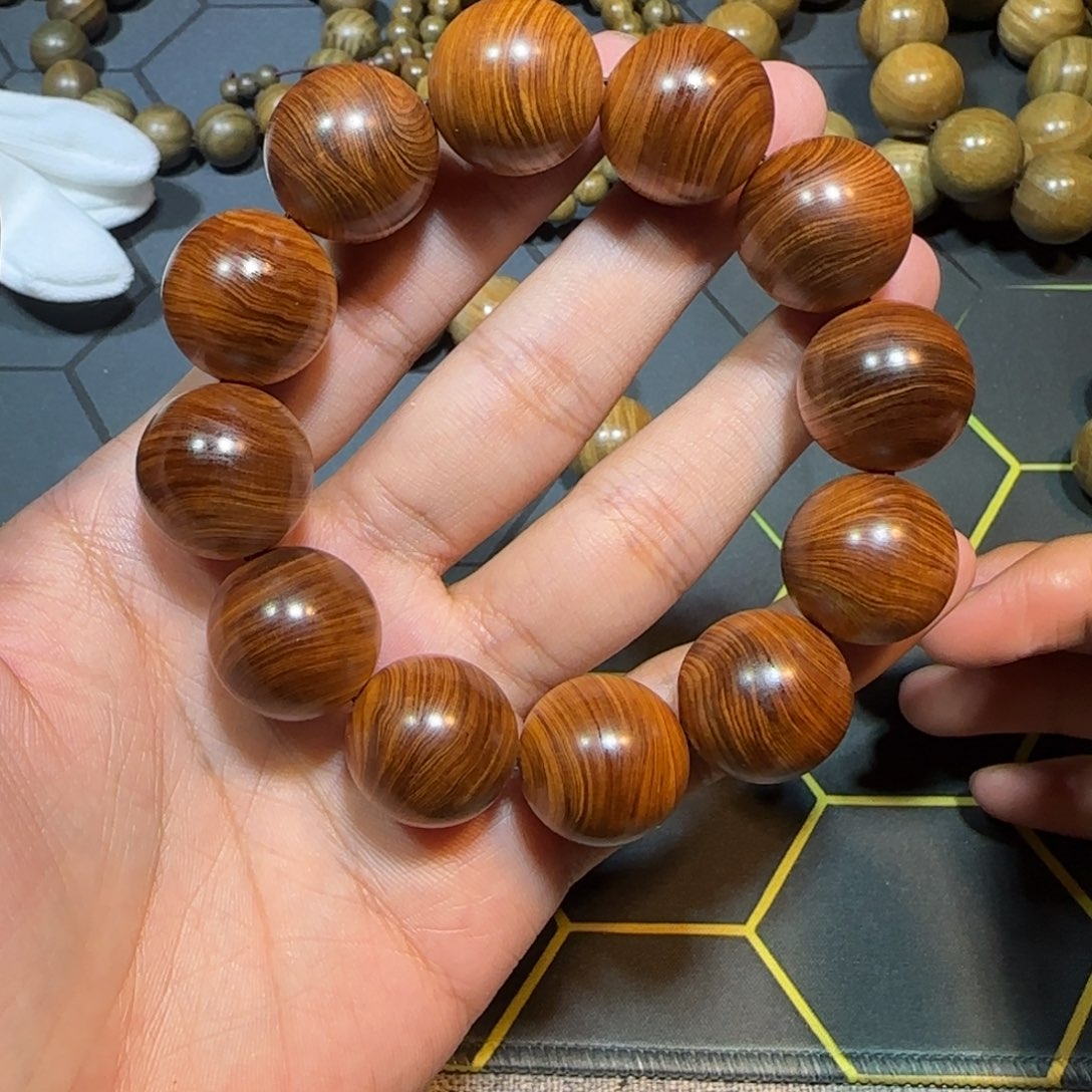 木太行崖柏2.0黑油闪电