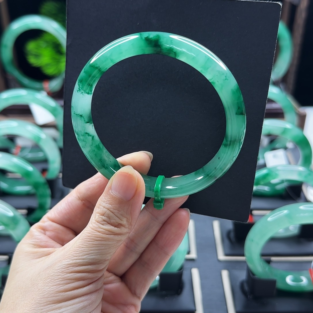 石英质玉手镯未镶嵌【****】