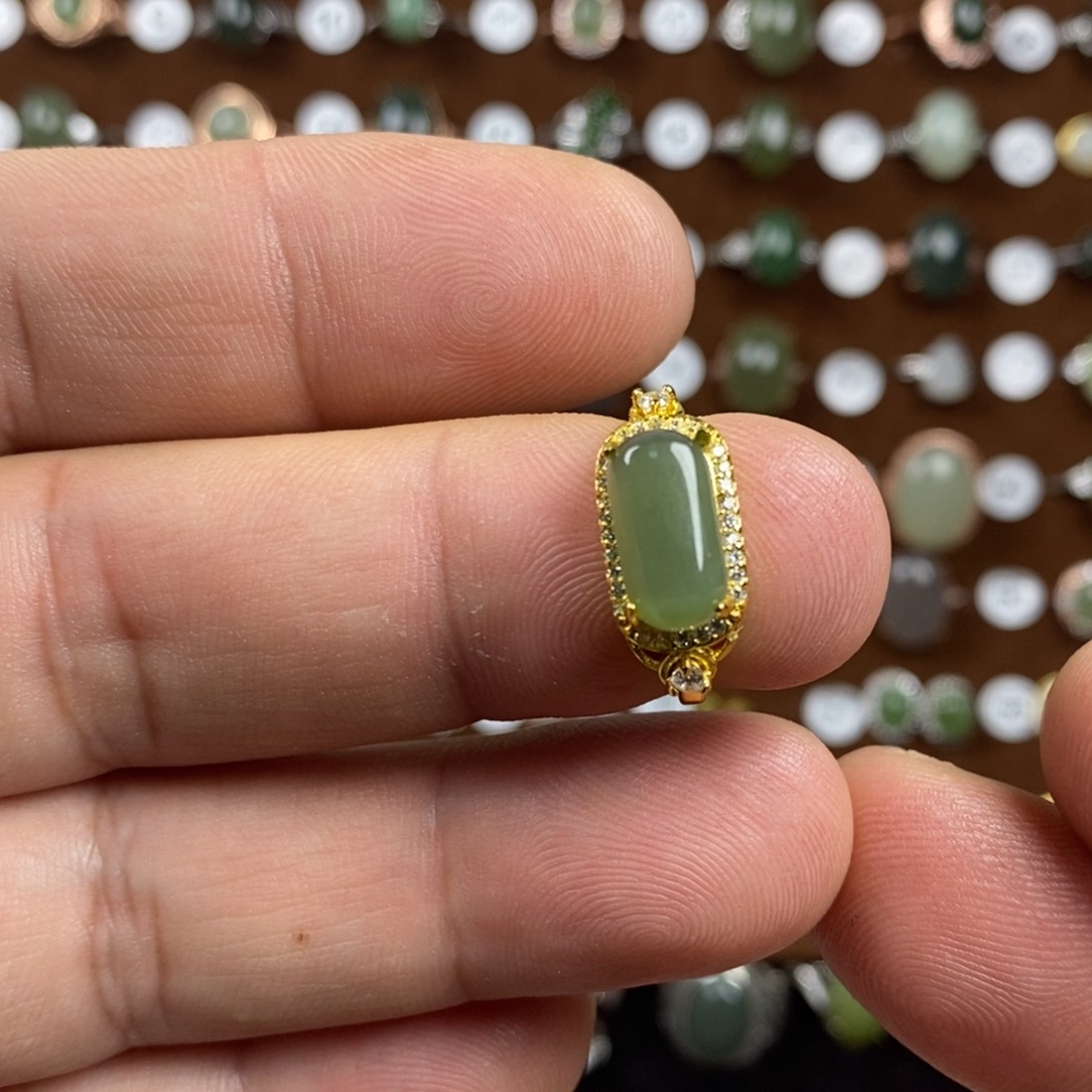 和田玉（碧玉）戒指合金