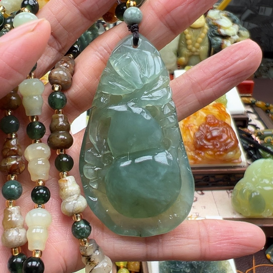 岫玉未镶嵌挂件挂件