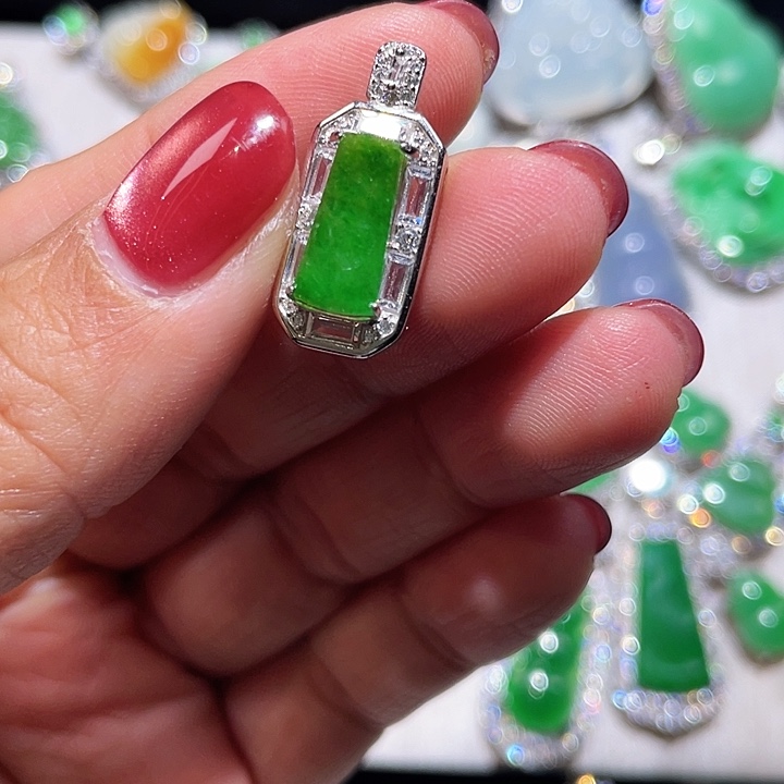 翡翠银S925镶嵌颈饰