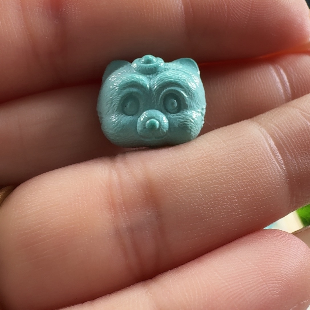 绿松石未镶嵌颈饰